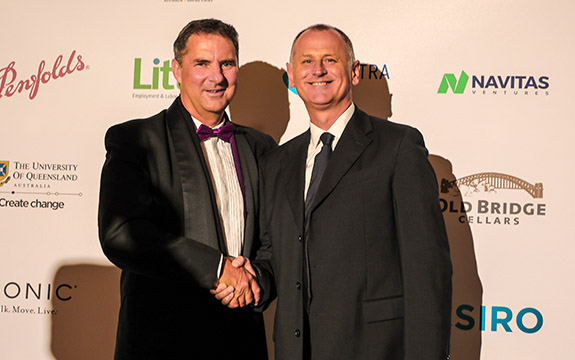 CSIRO Chief Executive Dr Larry Marshall with Swinburne Deputy Vice-Chancellor (Research and Development) at the announcement of the partnership.
