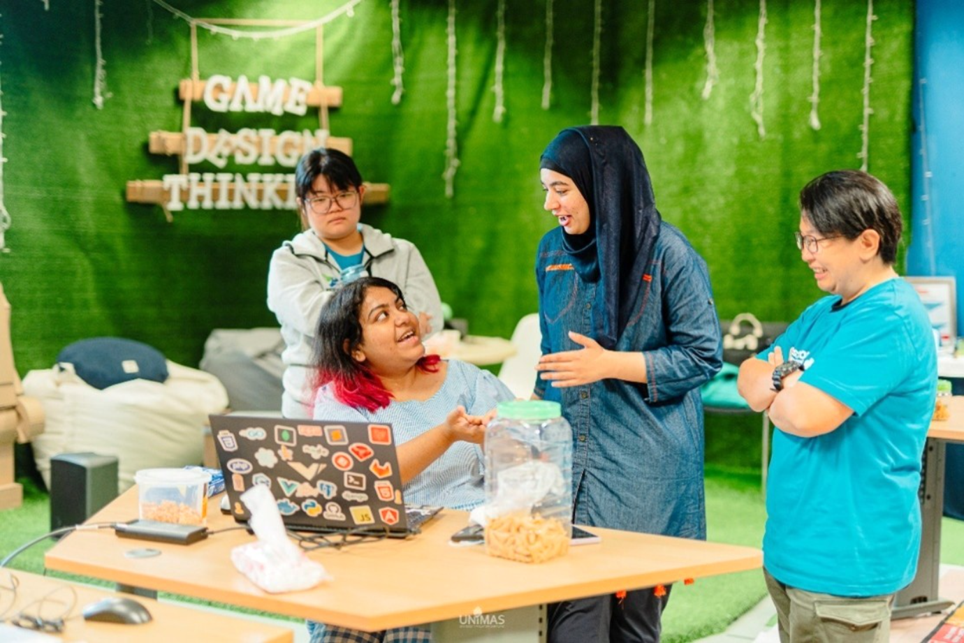 Turning knowledge into action: Swinburne Sarawak students transform research into real-world solutions, tackling plastic pollution through innovative tech.